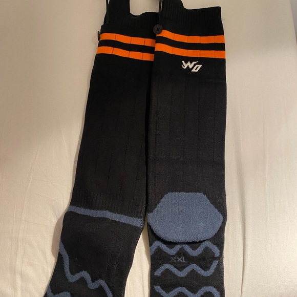 Heated socks - Picture 3 of 3